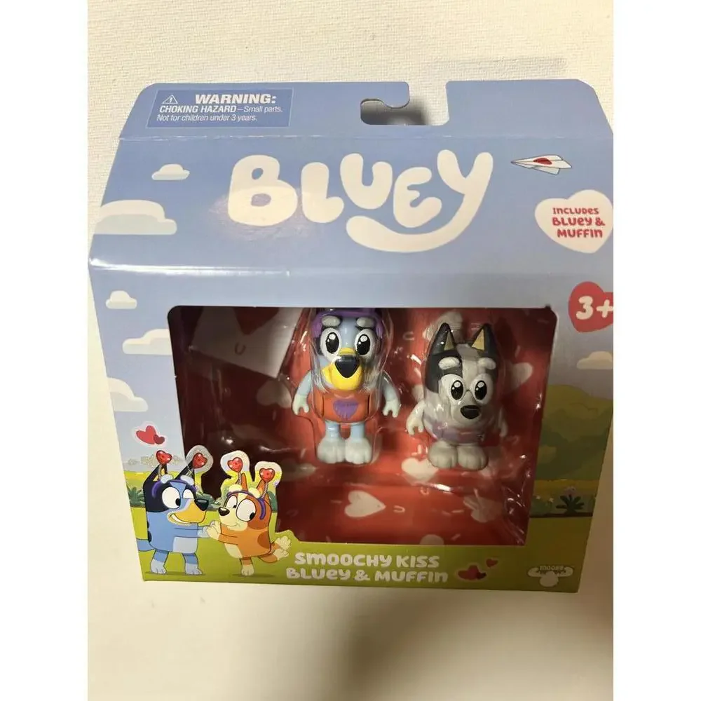 Moose Toys Bluey Smoochy Kiss Muffin Figure Set Unisex NIB Valentine Heart 2.5in